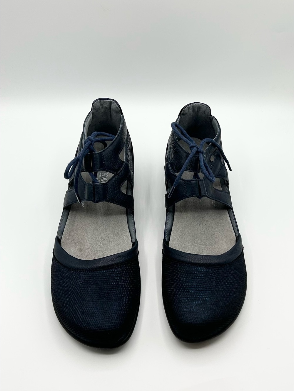 Naot Navy Blue Leather Comfort Flats Sandals Women’s Size 9 - Picture 5 of 8